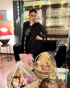 Diseñador de las mujeres multicolor pesado bordado seda boda Lehenga Choli fiesta desgaste nupcial Lehnga Choli para adultos al por mayor - Product Image 4