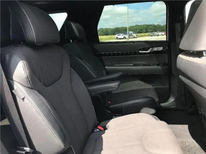 SUV de luxe 7 places haut de gamme 2023, véhicule familial haute performance, essence, automatique, sans accident et prêt à rouler - Product Image 3