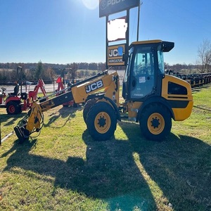 Minicargadoras JCB 220, equipo de calidad superior para obras de construcción, operación fácil, motor fiable y precios asequibles - Product Image 2