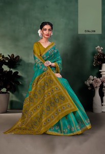 Meilleur prix de gros KUNJ CREATION chemisier sari moderne en coton imprimé de haute qualité pour femmes indiennes Festival le plus attrayant - Product Image 2