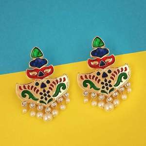 Kriaa Pendientes colgantes de cuentas Meenakari múltiples chapados en oro-1314231 - Product Image 1