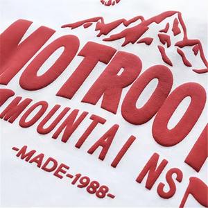 เสื้อยืดพิมพ์ลายสไตล์สตรีทผู้ชายผ้าฝ้ายแท้ 100% ระบายอากาศได้ดี แห้งเร็ว มีสามสีให้เลือกหลายแบบ - Product Image 4