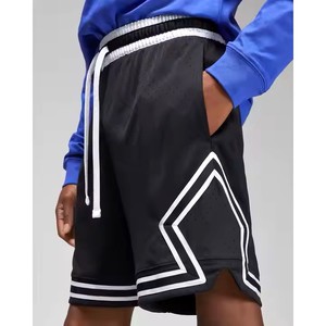 Nouvel arrivage de shorts unis décontractés légers 210 g/m² pour hommes de haute qualité avec poches et décoration en pur coton 100% - Product Image 5