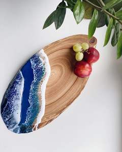 Planche à découper en résine et bois avec finition artisanale durable, idéale pour la cuisson quotidienne régulière - Product Image 1