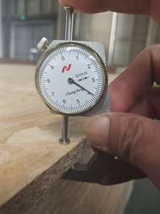 Meilleur prix 1220mm*2440mm*3/4/8/9/11/12/14/15/17/18mm Panneau <span class=keywords><strong>OSB</strong></span> de première classe E0 surface poncée pour meubles utilisation intérieure - Product Image 4