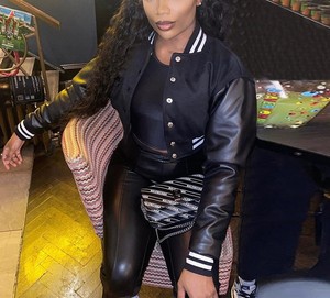 OEM Custom Logo Streetwear Outdoor <b>Women</b> Varsity <b>Jackets</b> Baseball Crop <b>Jackets</b> Customized <b>Women's</b> Varsity <b>Jacket</b> for Your Brand - Product Image 4