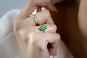 Pierre précieuse exclusive de malachite verte naturelle taillée à facettes Marquise en argent sterling 925 plaqué or 18 carats bagues empilables bijoux fins - Product Image 3