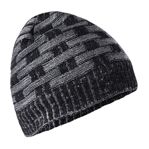 Custom Made Style Winter Fashion Outwear <b>Cap</b> New Casual <b>Flat</b>-Knitted Acrylic Beanie with Embroidered Logo - Product Image 3