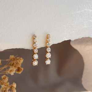 ต่างหูมอสซาไนต์แท้ ดีไซน์น่ารัก ตัวเรือนเงินแท้ 925 ชุบทอง 14K แบบห้อย เหมาะสำหรับงานแต่งงาน งานเลี้ยง ของขวัญสำหรับเธอ - Product Image 4