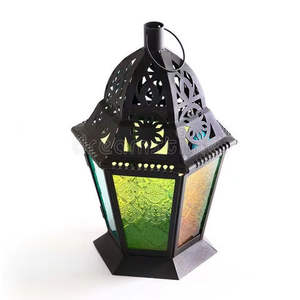 Farolillo de metal plateado hecho a mano con diseño marroquí para decoración del hogar, ideal para Pascua y San Valentín. - Product Image 4