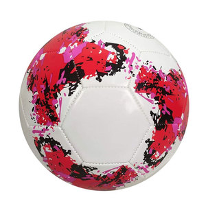 Ballon de football haute performance pour les écoles sportives, les académies et l'entraînement de football compétitif - Product Image 1