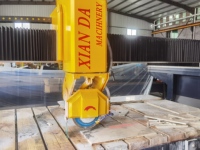 Máquina de Corte de Piedra con Control Servo CNC, 360 °   Cabeza Giratoria y 45 °   Plataforma Inclinable para el Procesamiento de Losas de Mármol y Granito
