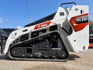 Used Bobcat MT100 Mini Skid Steer Loaders 200 Ton Rated Load with Engine Gearbox Pump For Sale - Product Image 4