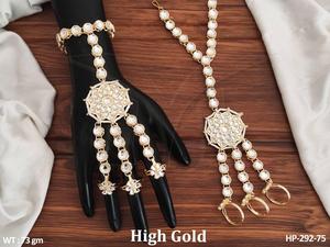 Alto oro antiguo Hath Panja para mujer elegante joyería de mano tradicional perfecta para bodas y ocasiones festivas - Product Image 3