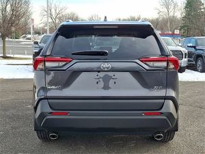 Toyota RAV4 XLE Premium AWD d'occasion 2025 - Product Image 4