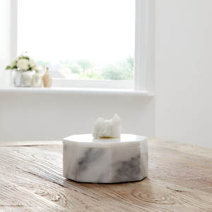 กล่องใส่เครื่องประดับหินอ่อนสีขาวทำด้วยมือหรูหรากล่องเล็กๆจัดเก็บเครื่องประดับที่มีเอกลักษณ์เฉพาะสำหรับเครื่องประดับที่มีค่าสำหรับสร้อยคอ - Product Image 1