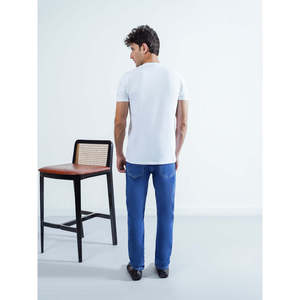 Camiseta DORCAS 100% Algodón con Estampado Gráfico, Corte Regular, Estilo Oversize, 220g, Diseño Sólido, Logotipo de Marca Famosa - Product Image 4
