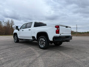 เชฟโรเลต ซิลเวอราโด 2500HD คัสตอม ครูว์แค็บ ขับเคลื่อน 4 ล้อ พวงมาลัยซ้าย ผลิตในสหรัฐอเมริกา ปี 2024 - Product Image 3