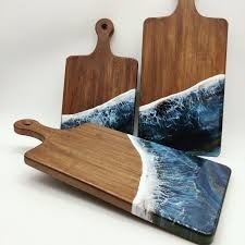 Planche de petit-déjeuner Aaliyan Impex la plus vendue planche à découper en bois de charcuterie de style nautique à base de résine époxy d'olive - Product Image 5