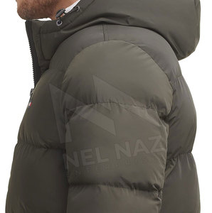 Chaqueta acolchada de invierno de manga larga con logotipo personalizado para hombre con cuello levantado último estilo de calle hecho con tela de lona - Product Image 3