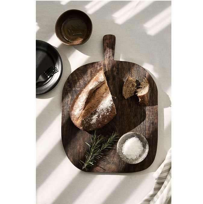 สีน้ำตาล