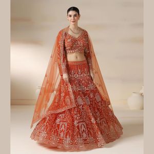 Cao Cấp Thiết Kế Gỉ Lehenga Trong <span class=keywords><strong>Net</strong></span> Với Nặng Sequins Nhịp Đập Thủ Công Zari Làm Việc & Phong Cách Thêu Cung Cấp Từ Ấn Độ Số Lượng Lớn - Product Image 2