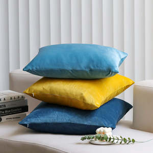 Juego de 3 Fundas de Almohada Decorativas de Terciopelo, Hermosas Fundas Cuadradas Color Verde Azulado con Rellenos para el Hogar, Tamaños y Colores Variados - Product Image 3