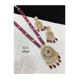 Superbe collier Kundan Mosenite avec ensemble de boucles d'oreilles Un choix audacieux et élégant pour les mariages et les occasions spéciales - Product Image 1