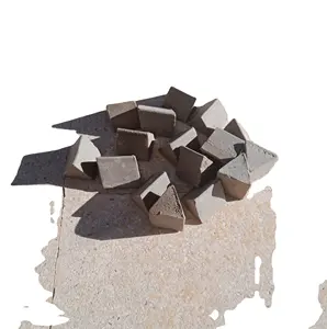 Desbarbado de cerámica de 35x30x30mm, herramienta de pulido para limpieza y pulido, molienda de desoxidación de piezas de trabajo de metal duro - Product Image 1