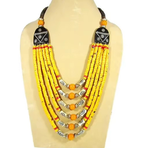 Collier ras du cou en perles de graines, bijoux bohèmes modernes pour femmes, charme luxueux, fait à la main, personnalisable, personnalisation - Product Image 1