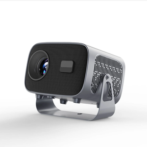 El Mejor Proyector Portátil Inteligente 4K DLP con Enfoque Manual y Corrección Trapezoidal, 2G de RAM, 32GB de Almacenamiento, Sistema Operativo Android, 60Hz Integrado - Product Image 1