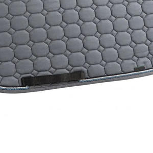 Almohadilla de salto de gamuza premium con acabado anti-fricción y tacto suave para equitación, con diseño de alta holgura para la zona del cabestro. - Product Image 6