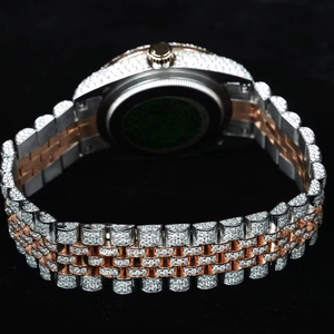 Nueva llegada Lujoso 20mm Cristal analógico Moissanite Diamante Reloj Baguette Dial Alta calidad Hecho Acero inoxidable Edición limitada - Product Image 4