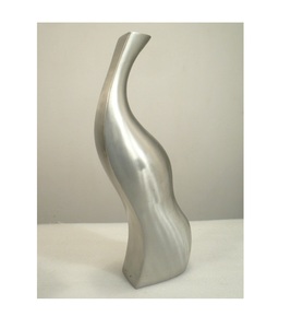 Vase à fleurs en forme de bouteille en aluminium Grands vases de sol Style classique pour la décoration intérieure - Product Image 3