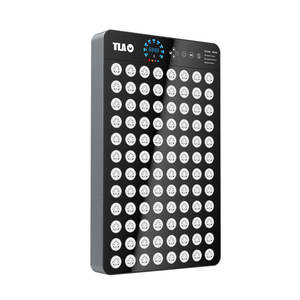 Sauna Tech II 500 Panneau de luminothérapie à 9 longueurs d'onde, chauffage électrique, contrôle par ordinateur, infrarouge lointain moderne, cèdre rouge et pruche - Product Image 4