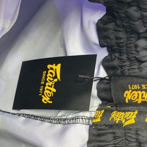 Shorts de Muay Thai personnalisés de qualité supérieure, logo personnalisé, shorts de Muay Thai Fairtex confortables, shorts en satin sur mesure - Product Image 5