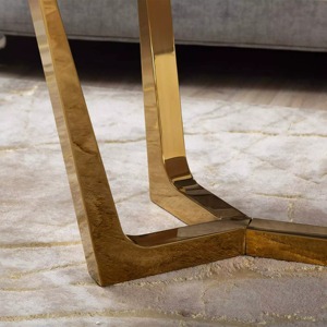 Table cylindrique ronde élégante en or conçue pour les chambres à coucher et les coins décoratifs avec un attrait intemporel - Product Image 4