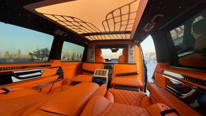 รถเมอร์เซเดส-เบนซ์ เมทริส ปี 2023 ตกแต่งสไตล์เมย์บัค วิ่งเพียง ~1,000 ไมล์ ปรับแต่งอย่างมาก พร้อมระบบความบันเทิงเบาะหลัง - Product Image 5