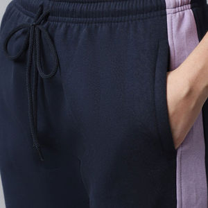 ชุดวอร์มสำหรับผู้หญิงน้ำหนักเบาออกแบบโลโก้ได้ตามต้องการ - Product Image 6