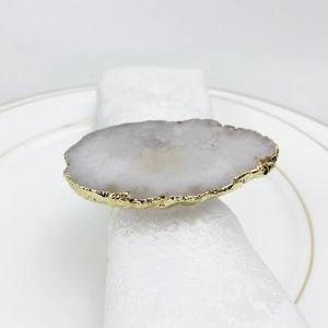 Rond de serviette en résine blanche chic pour décor de table de luxe événements de mariage fête hôtel salle à manger porte-serviette moderne de l'inde - Product Image 2