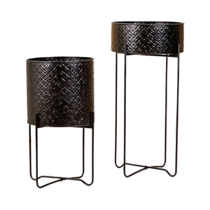 Maceta y maceta de Metal negro de alta calidad con soporte para decoración de jardín de hogar y restaurante Venta a granel en aplicaciones de plantación - Product Image 1