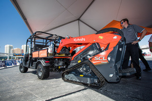 Precio de fábrica Kubota SCL1000 Mini MINICARGADORA con componentes de núcleo de engranaje de motor Venta caliente mejor calidad al por mayor - Product Image 6