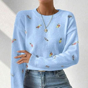 Suéter Bordado Tejido para Mujer al por Mayor, Logotipo Frontal, Diseño de Bordado Informal, Tela Suave, Ropa Cálida de Invierno - Product Image 4