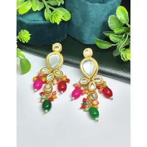 Pendientes de Perlas Multicolores y Cuentas Kundan para Niñas, Accesorio de Moda - Product Image 1