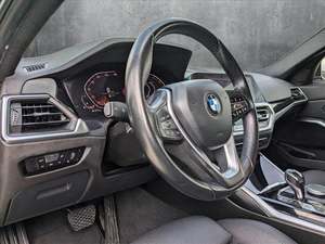 BMW Serie 3 330i xDrive Sedán AWD 2020 Económico con Volante a la Izquierda/Derecha - Product Image 4