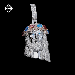 Collier pendentif visage de Jésus glacé de luxe pour hommes chaîne cubaine plaquée argent Hip Hop avec bijoux en pierres CZ colorées - Product Image 5