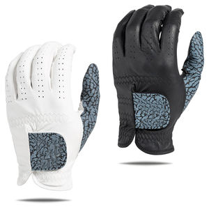 Les gants de golf personnalisés pour femmes en cuir cabretta bénéficient d'un confort et d'un style supérieurs grâce à notre conception à prise parfaite de qualité supérieure - Product Image 6