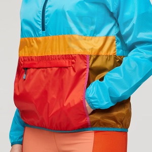 2025 nouvelle veste à capuche imperméable légère coupe-vent grande taille femme manteau de pluie extérieur pour l'hiver en vrac prix pas cher - Product Image 5