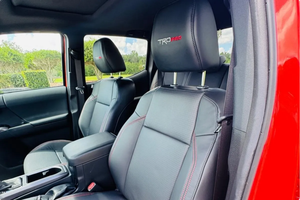 PRÊT À CONDUIRE - VÉHICULE D'OCCASION À VOLANT À GAUCHE |   1200 MILEAGE 2023 TOYOTTAA TACCOMAAA TRD PRO DOUBLE CAB 4×4 V6 - Product Image 5