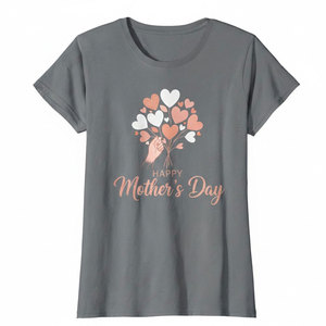 Camiseta del Día de la Madre con diseño personalizado elegante y un estilo casual y relajado. - Product Image 1